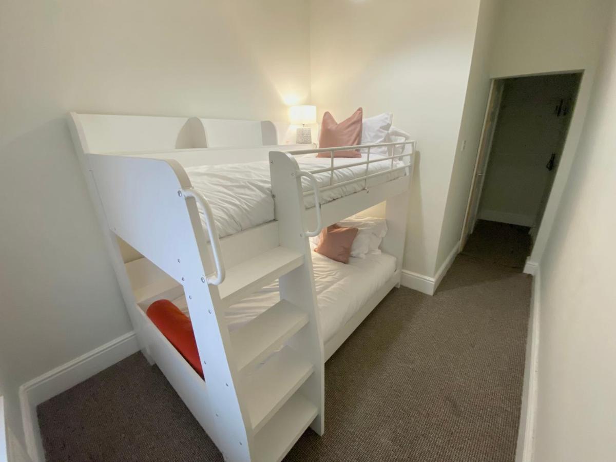 Roker End Guest House Sunderland  Kültér fotó